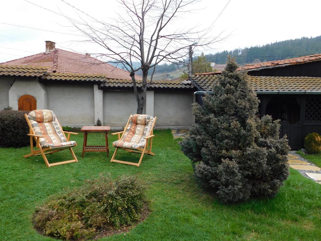 Family Vacation Home Topolnitza Koprivshtitsa Exterior foto